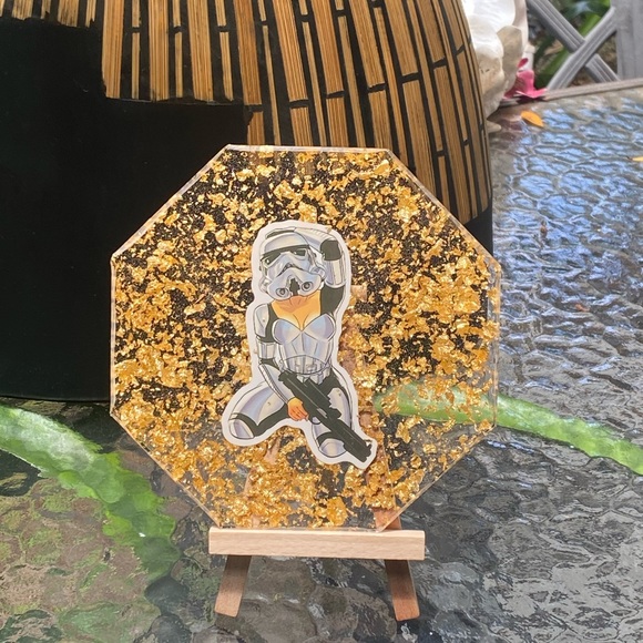Star Wars Storm Trooper Pin Up Girl Cartoon Resin Display Art & Mini Easel - Picture 1 of 15